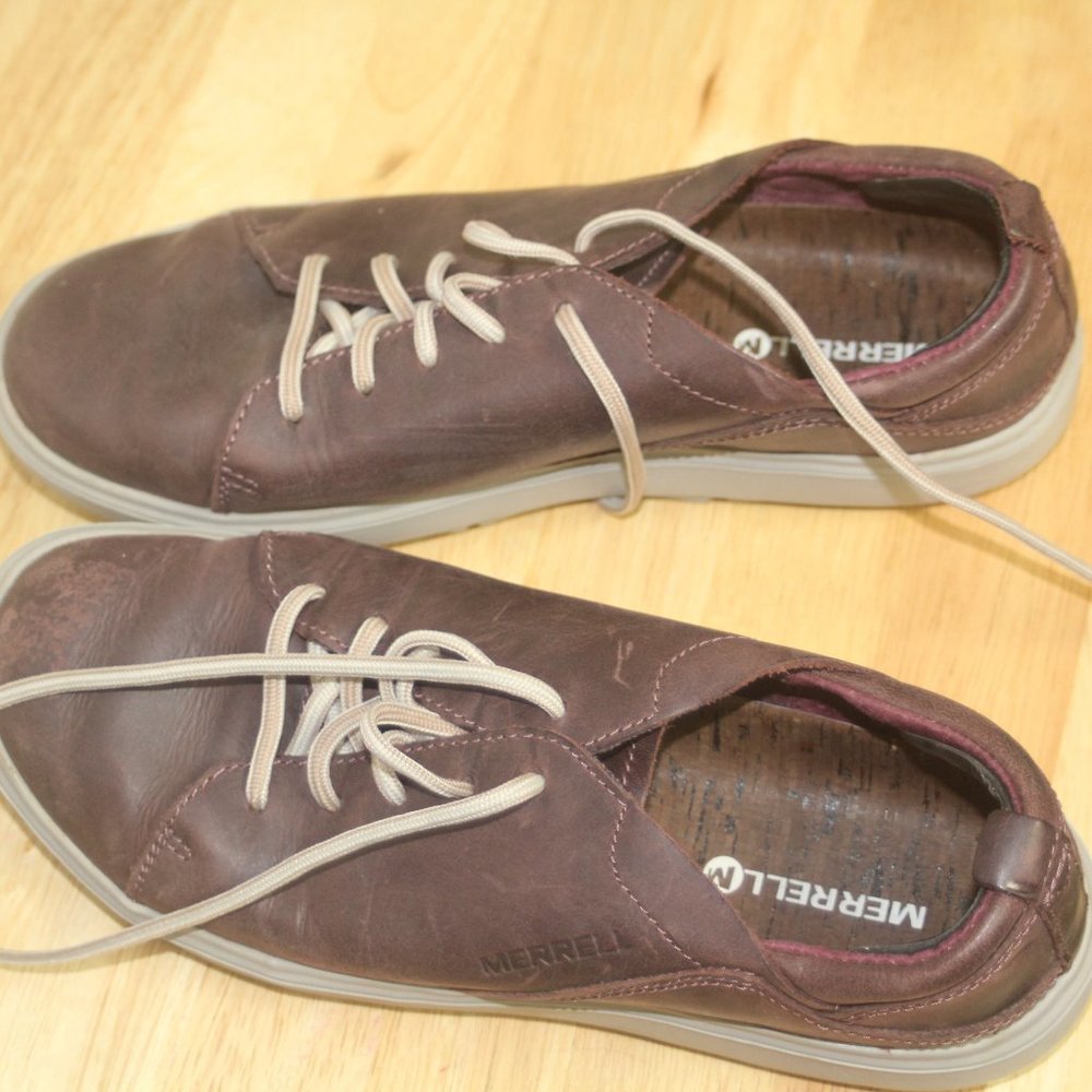 Used Women's Merrell Huckleberry Outdoor Shoes size 7